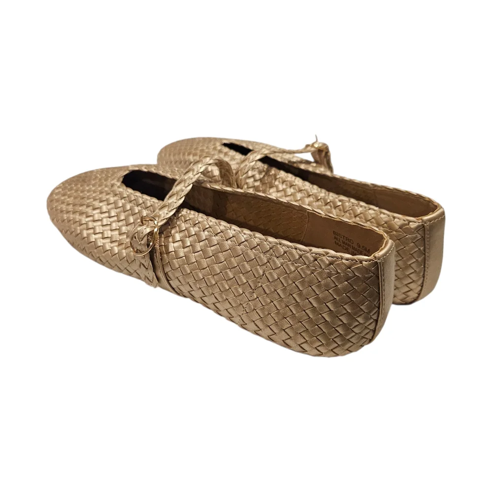NWT - House of Harlow 1960 - Gold Loafers - Size 9.5